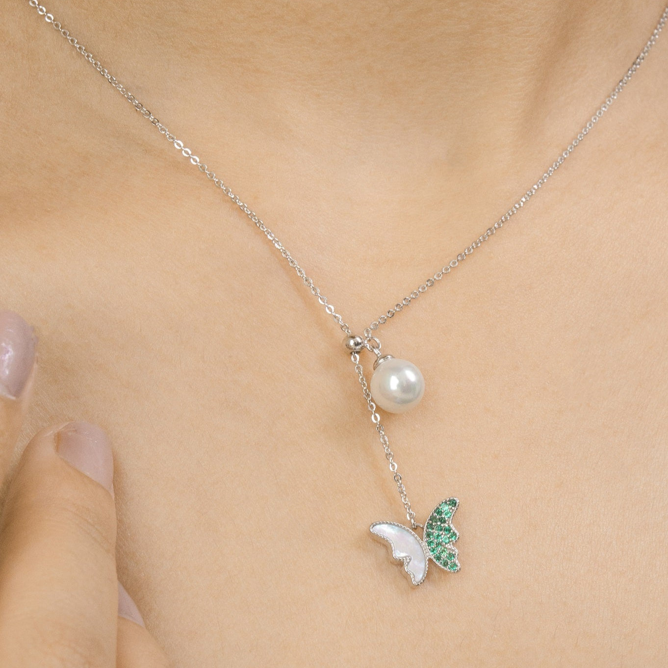 Anaya Pearl Wings Sterling Silver Pendant Set